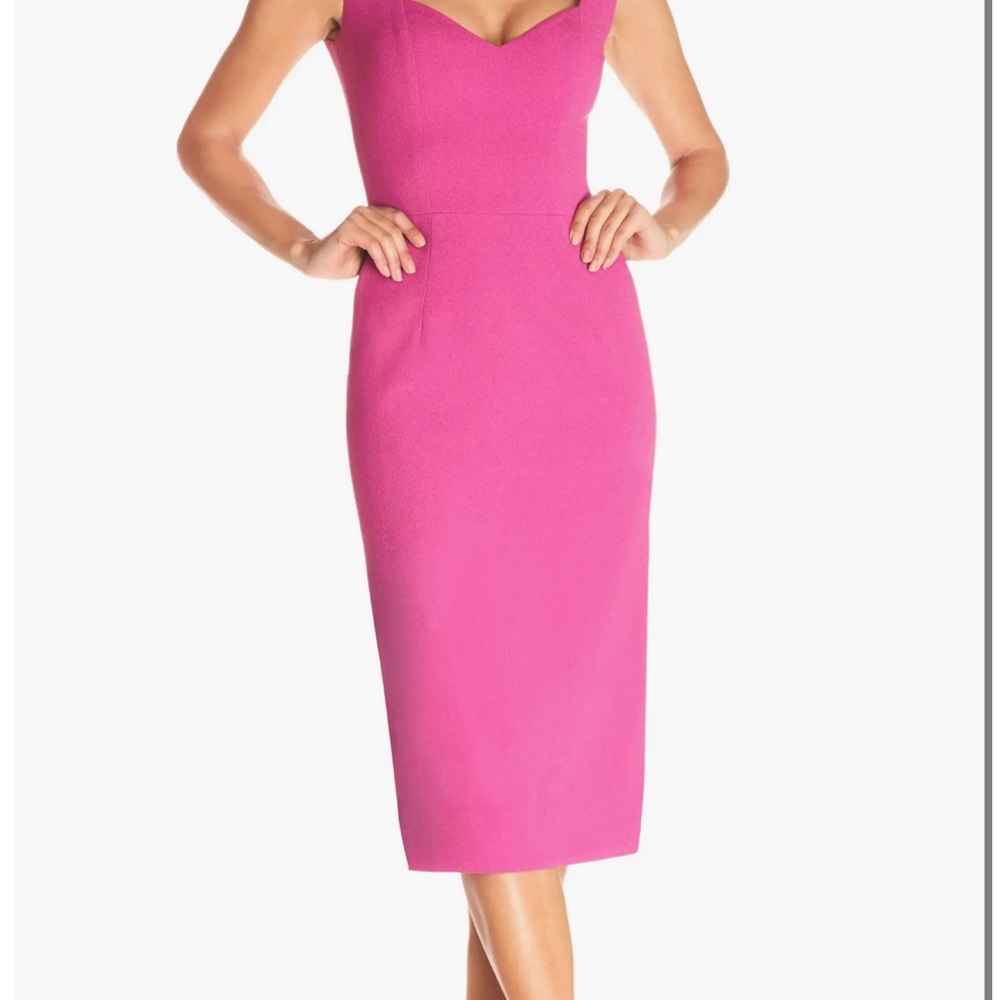 Elegant Pink Sleeveless Dress